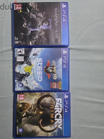 مجموعة العاب بلايستيشن ٤ ps4 بحالة ممتازة و اقرأ الاعلان