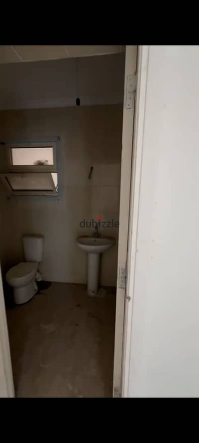 شقة لقطة للإيجار بكمبوند القطامية جاردنز دور ثانى ڤيو مفتوح جاهزة للسكن