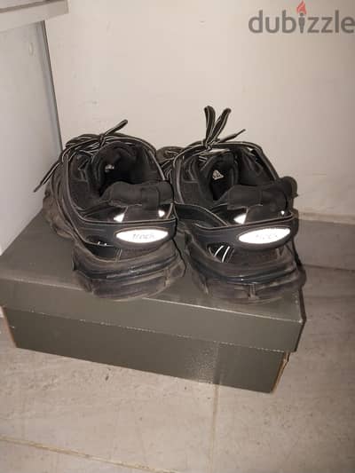 Balenciaga track mirror