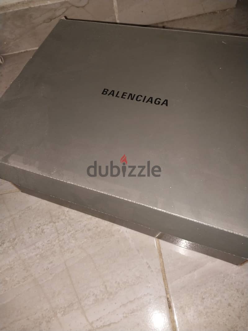 Balenciaga track mirror 2
