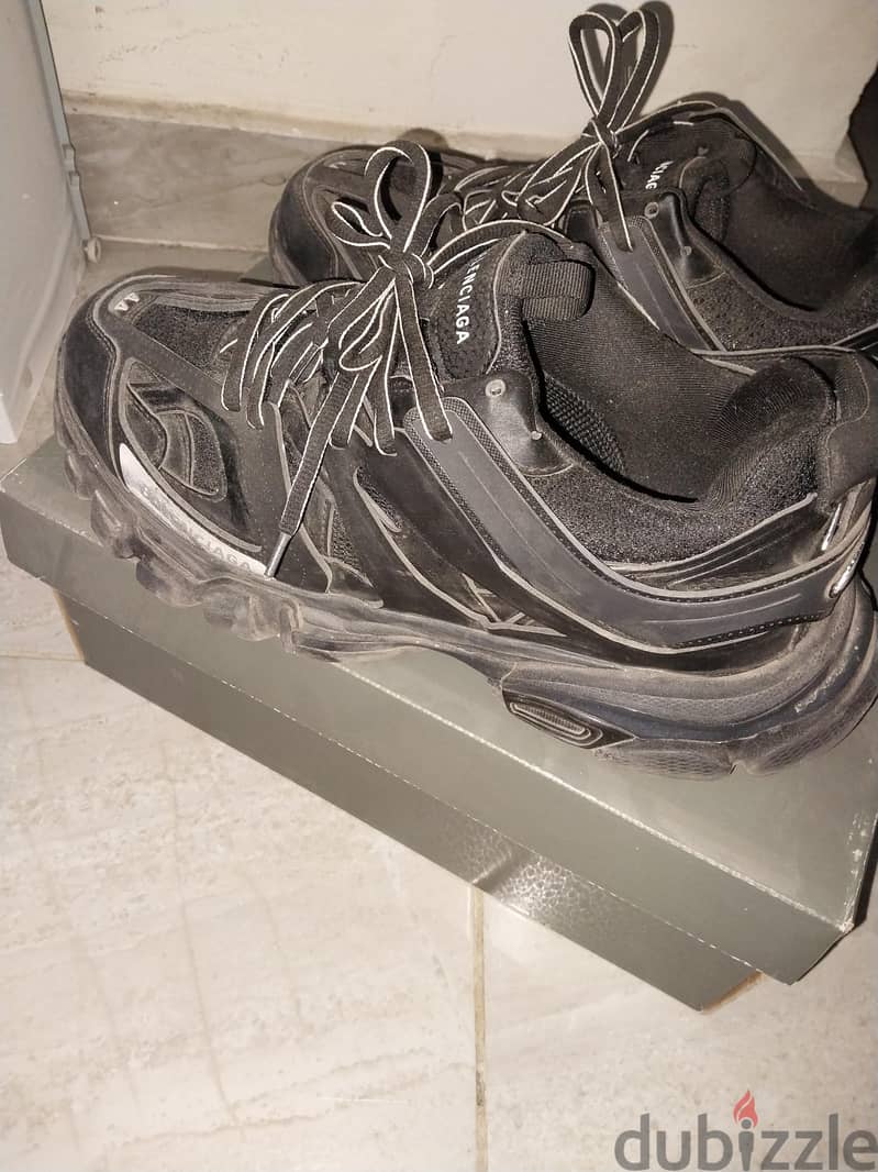 Balenciaga track mirror 3
