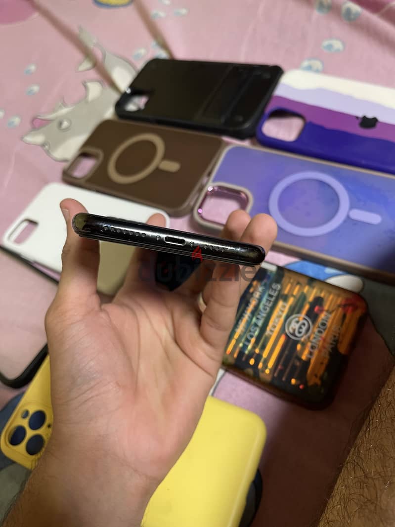 Apple - iPhone 11 Pro Max 1
