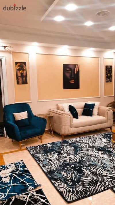 شقة مفروشة اول سكن فندقيه عماره حديثه مبانى 2025 للايجار الشهري مدينه نصر بين عباس ومكرم قريبه من جميع الخدمات و المولات الكافيهات والمطاعم والمستشفيات مكان سياحي  3غرفه  2حمام  ريسبشن واسع  مكيفه بالكامل  واي فاي فائق السرعه  انتركم خاص بالشقه  عماره شيك