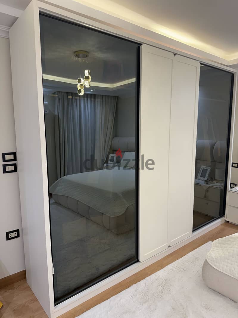 Full white master Bedroom 5