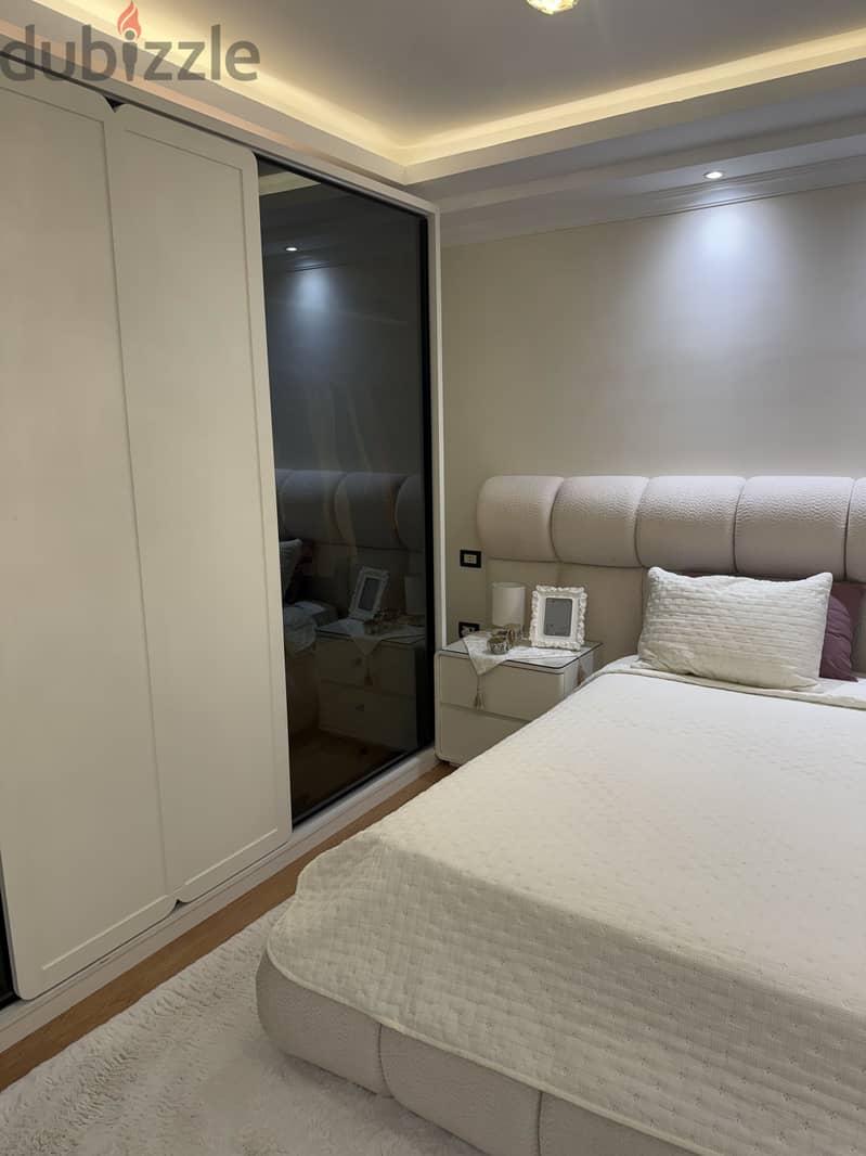 Full white master Bedroom 6