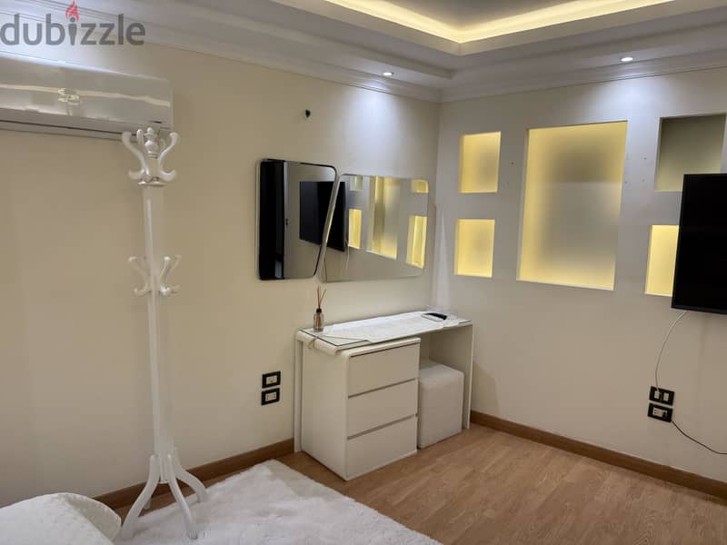 Full white master Bedroom 10