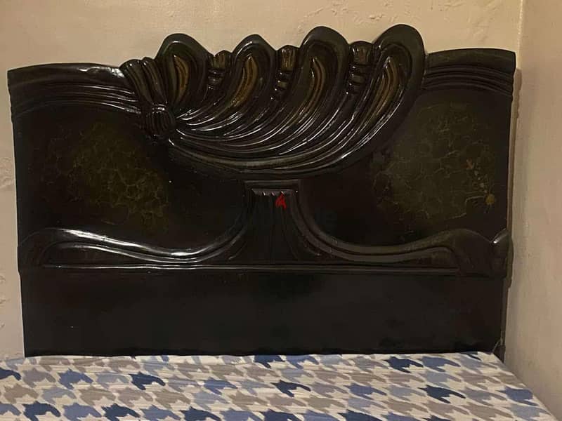 غرفة نوم خشب 1