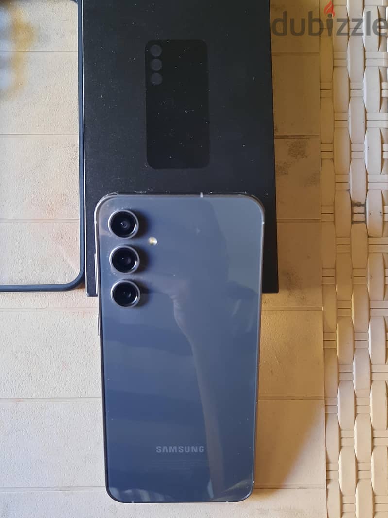 Samsung S23 1