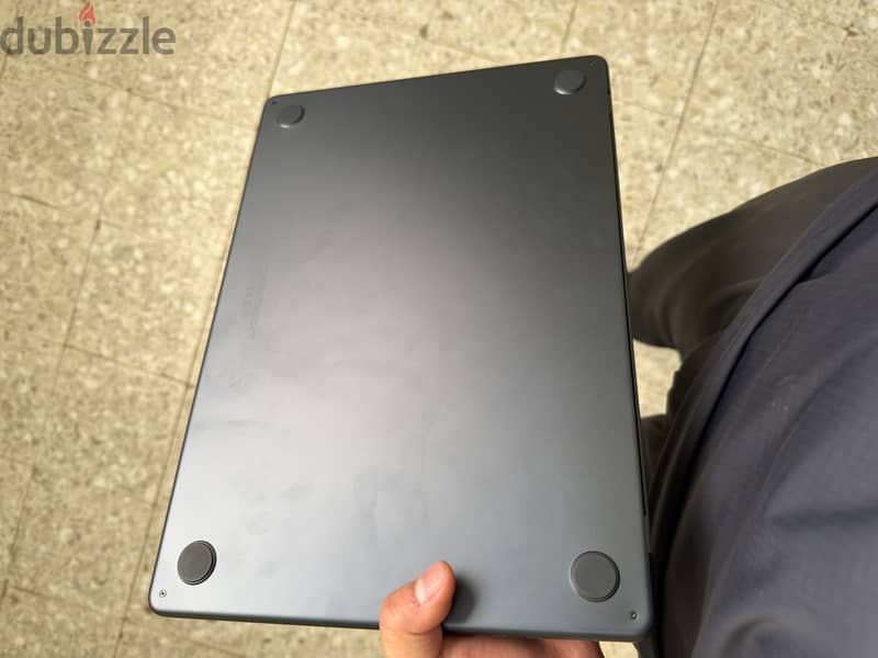 MAC BOOK AIR 2025 5