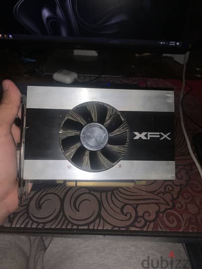 كرت شاشه radeon R7700 series 1g