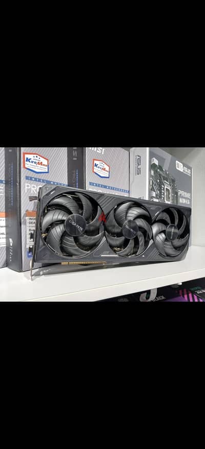 RTX 5070 12gb + RTX 5070 TI  + RX 9070 XT + ryzen 5800x + ryzen 5900x