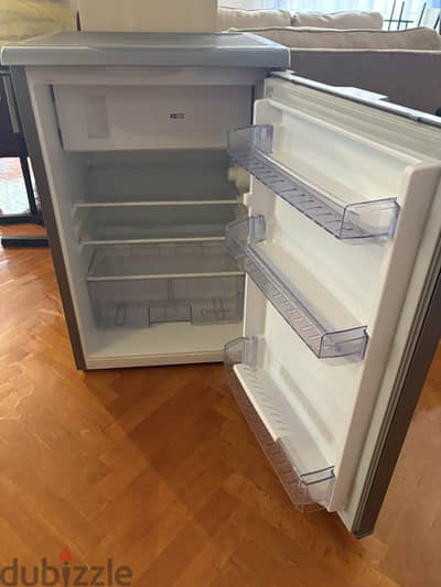 New Beko Mimi fright from IKEA silver wight 28 ki can take up to 24 k