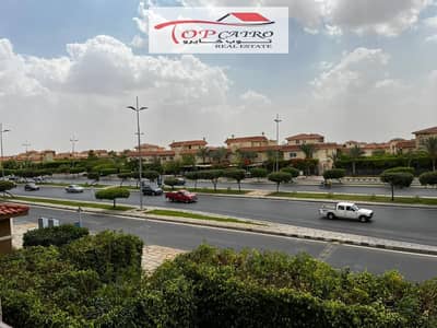 شقة للبيع بمدينتي B3 مساحة 175م علي شارع رئيسي