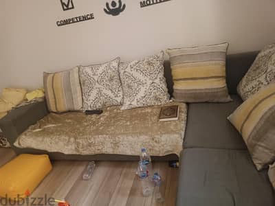 ركنه شيك ٤ متر قطعتين