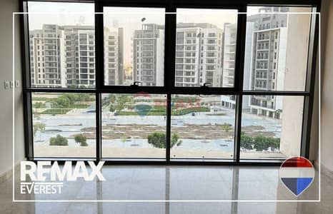165m Apartment for Rent in ZED West – Plaza View
