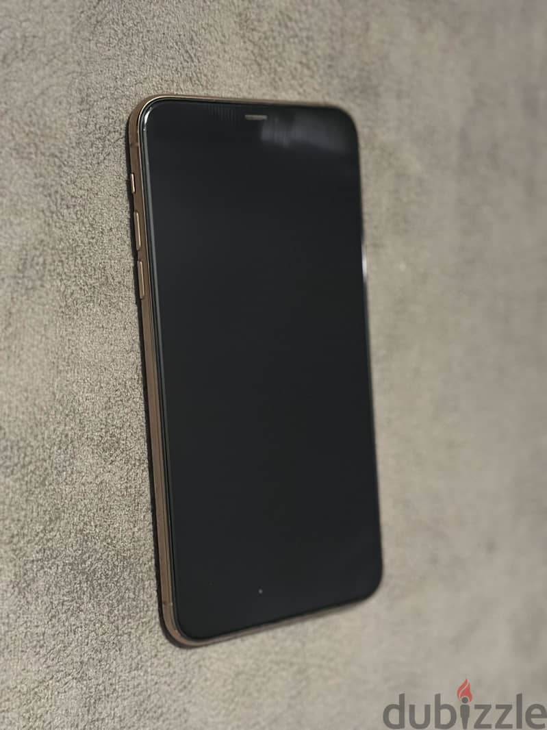 Apple - iPhone 11 Pro Max 4