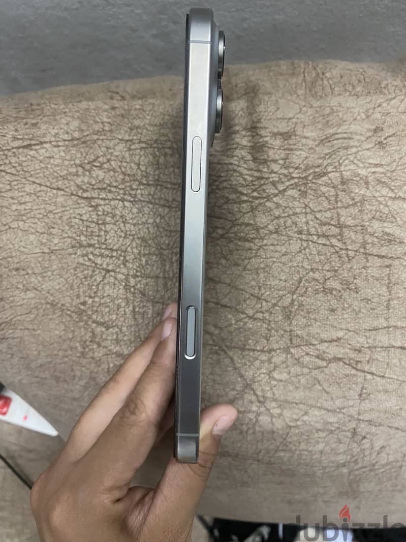 Apple - iPhone 16 Pro Max 3