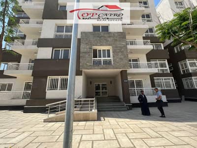 شقة للبيع في B12 مدينتي | 140م فيو جاردن ومجري السيل