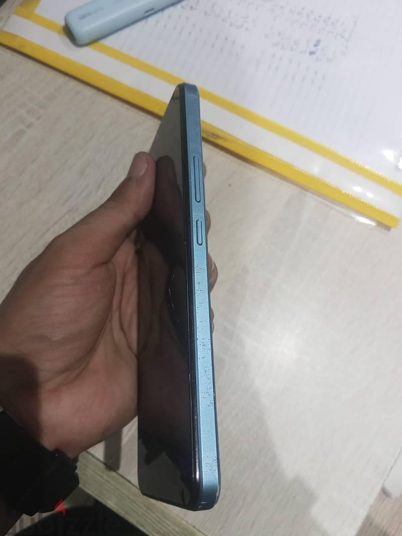 Vivo Y02s 4