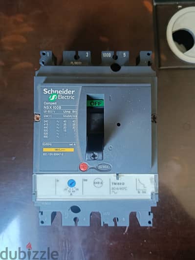مفتاح أوتوماتيك شنايدر 80 أمبير كالجديد بالكرتونة Schneider NSX100B