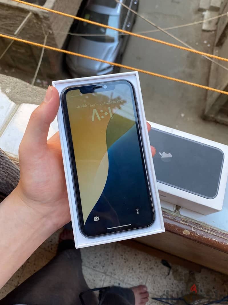 Apple - iPhone 11 1