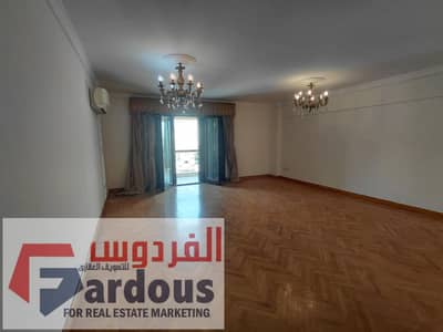 For rent, an apartment with an area of 160 m in Al-Maqrab Al-Dhahabi, Smouha, Khair Zaman. The apartment has air conditioning and kitchen cabinets on Al-Firdaws Street.