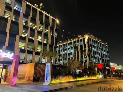 Office For Rent in Park. st - Elsheikh zayed - Space 200sqm Fully Furnished - View Plaza