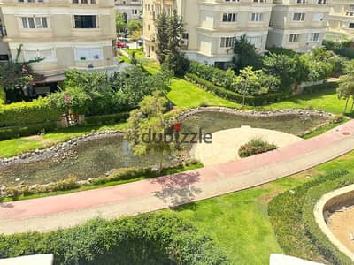 I villa roof for rent compound mountain view hyde park