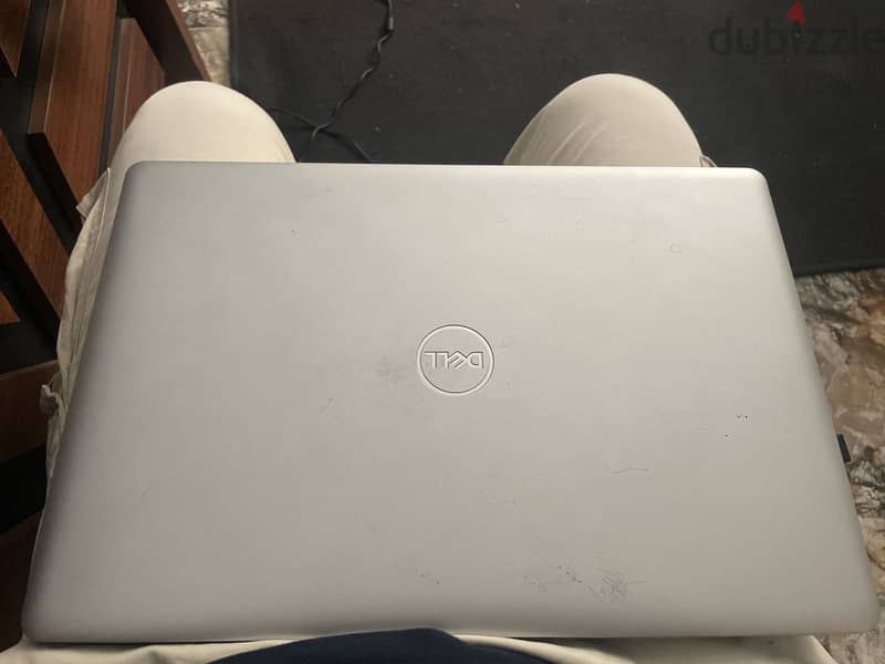 Dell inspiron 3593 1
