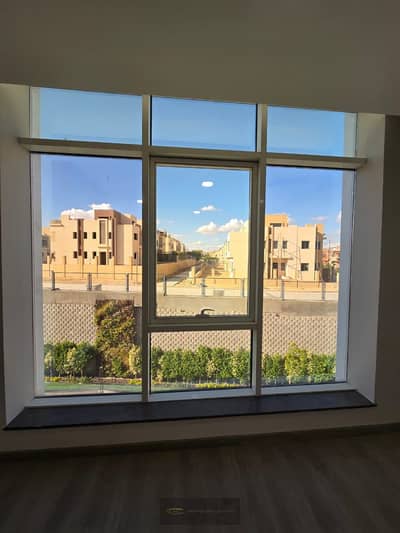 A distinguished office in Trivium Mall – Sheikh Zayed 54 meters floor: second northern facade overlooking Alma Compound