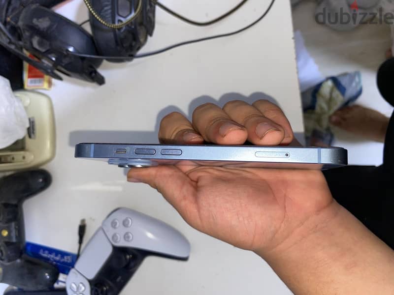 Apple - iPhone 14 2