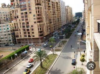 مقر اداري ٢٥٠ بسموحة شارع فوزي معاذ للشركات عدادت تجاري  فقط مطلوب 42الف