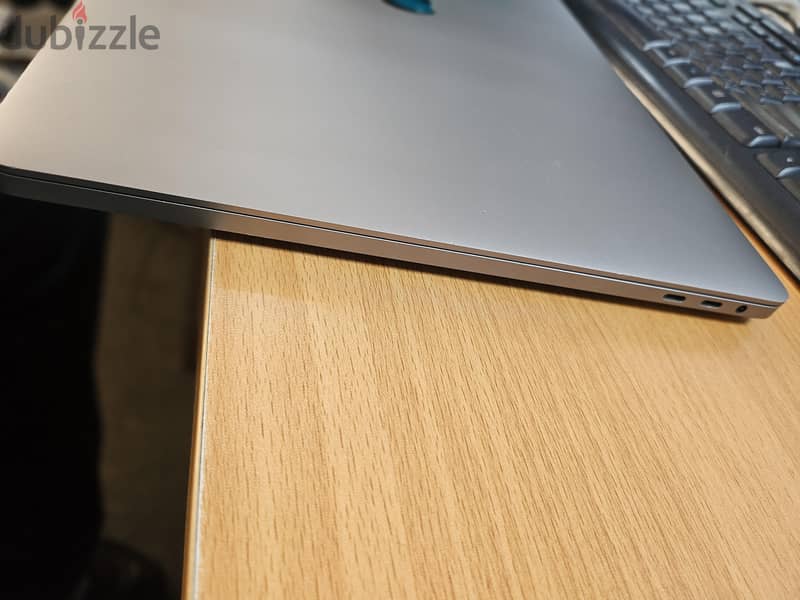Macbook pro 16 2019 7