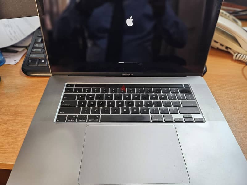 Macbook pro 16 2019 8