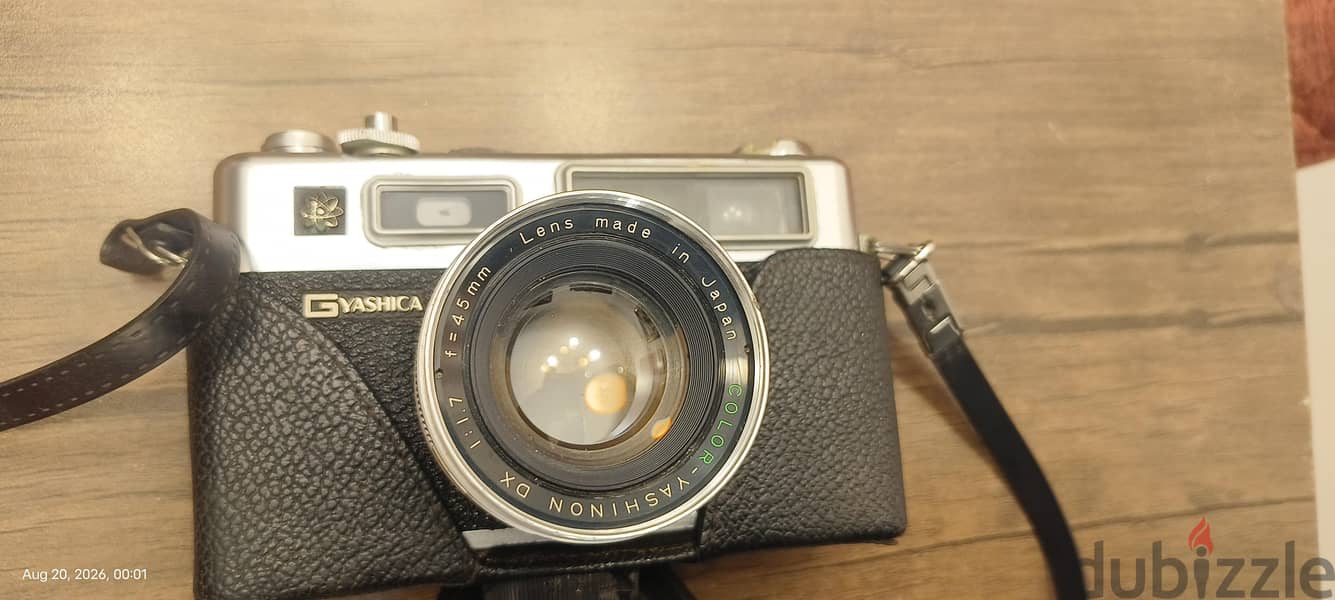 YASHICA CAMERA ELECTRO 35 2