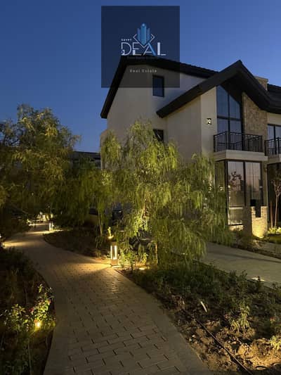 Take delivery within 6 months in a villas-only compound in New Cairo, one of the finest communities featuring vast green landscapes and fully integrat