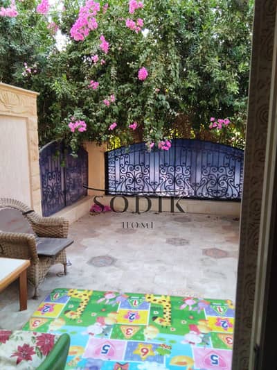 Ground floor apartment with garden in a very chic villa, Hashemite stone facade, fully finished to a super deluxe standard, with all amenities.