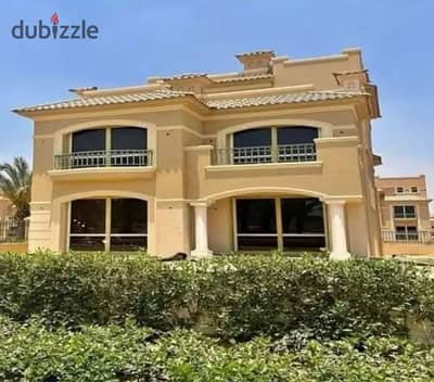 فيلا لقطة للبيع جاهزة للسكن متشطبة بالكامل استلام فوري مع اكبر مطوري عقاري لافيستا كمبوند ( لافيستا سيتي ) جاهزة للمعاينة