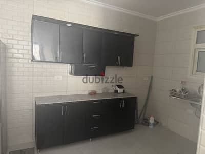 مطبخ دولابين ألوموتال