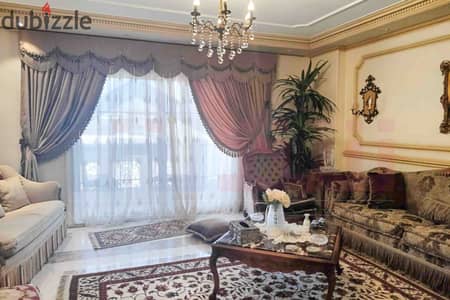 شقة للبيع 275م سموحة - حى الفيلات