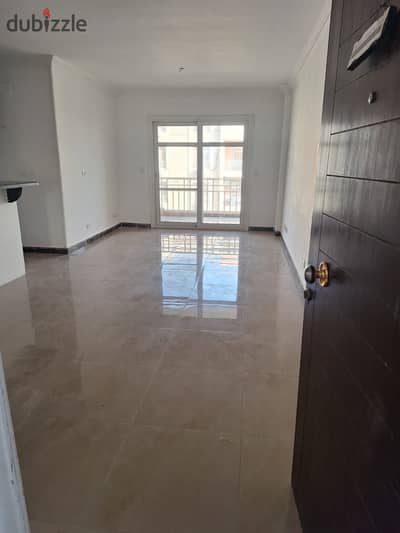 Apartment for rent in Madinaty (B7), 96 sqm, featuring custom finishes and a prime location close to amenities and main access points.