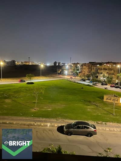 Penthouse 420 meters for sale, finished super lux, garden view, Al-Yasmeen 4 Villas, Fifth Settlement