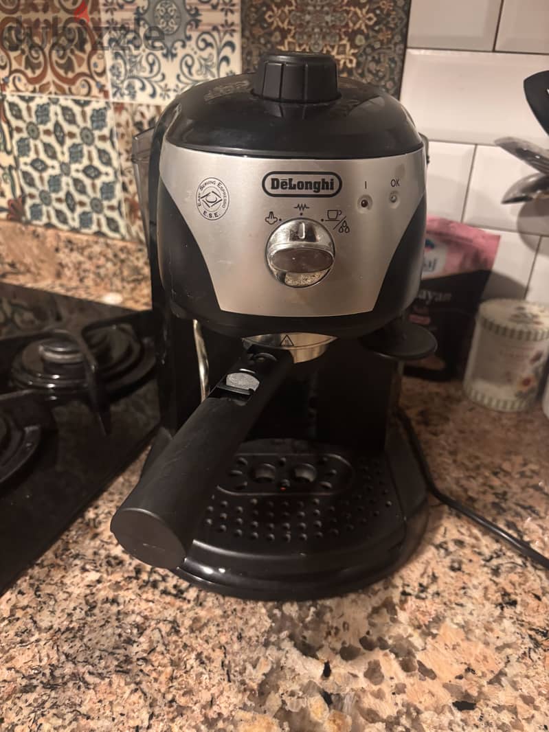Delonghi Coffee machine 1