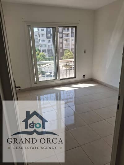 فرصة للسكن والاستثمار | شقة 116م للبيع في مدينتي B10 بجوار All Seasons Park | شرقي بحري جاردن فيو