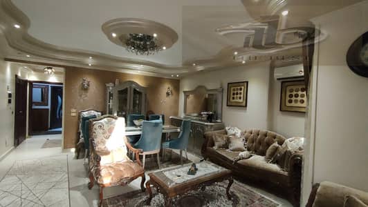 For Sale: Apartment in Al-Mustathmirin Al-Janubiyyah with Garden View