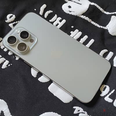 IPhone 15 Pro Max 256 - ايفون ١٥ برو ماكس ٢٥٦