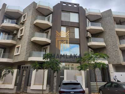 For sale – a very special apartment in Al-Shamaleyat on Main Street 60