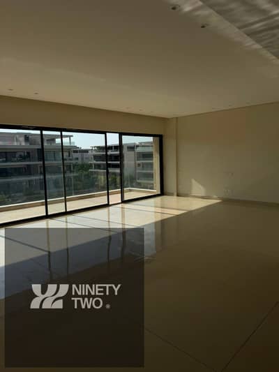 Luxury Apartment for Rent in Lake View Residence, New Cairo | 205 SQM | 2nd Floor | 3 Bedrooms | 3 Bathrooms | Fully Equipped Kitchen | Central ACs