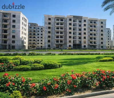 Receive your fully finished, ready-to-move-in apartment with two bedrooms, double view, pool and landscape in Mayan Compound, in the heart of Fifth