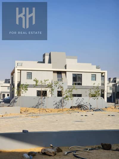 توين هاوس 260 متر مقدم و اقساط في بلوم فيلدز المستقبل سيتي بالقرب من مدينتي و سراي Bloomfields Mostakbal
